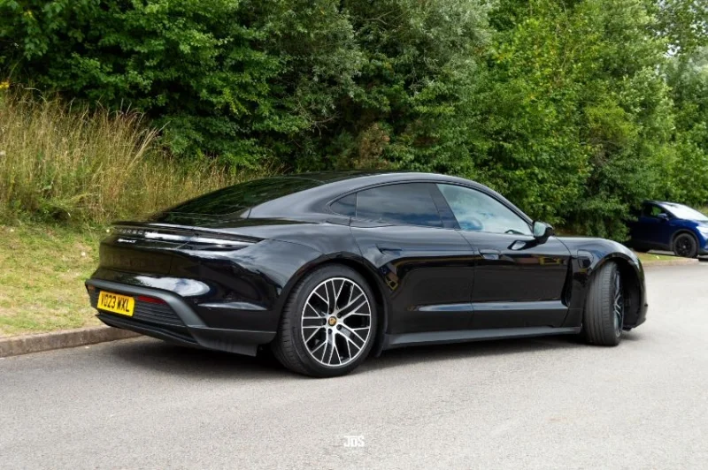 Gavel Auctioneers Ltd - 2023 Porsche Taycan 4S at Auction - Auction Image 4