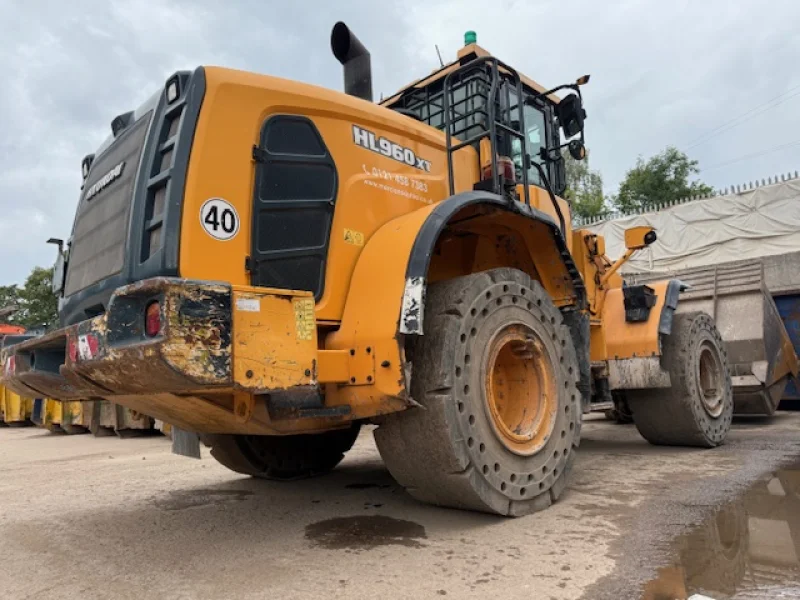 Malcolm Harrison Auctions Ltd - Mercian Skip Hire Midlands Ltd Auction - Auction Image 3