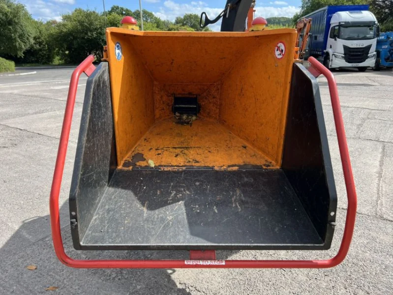 Gavel Auctioneers Ltd - Salvage 2019 Forst ST6P Towable Petrol Woodchipper Auction - Auction Image 4