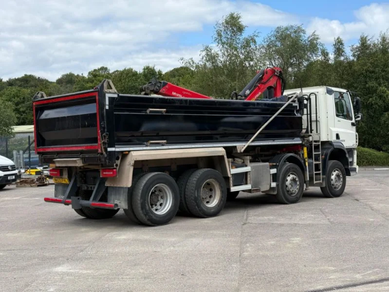 Gavel Auctioneers Ltd - 2023 DAF CF Tipper & 2021 Mercedes-Benz Acros Tipper at Auction - Auction Image 2