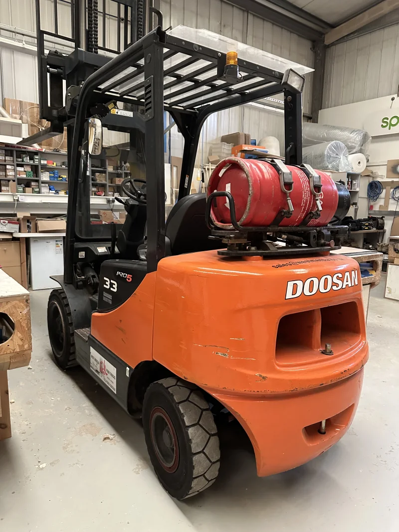 MGR Appraisals - Online Auction of Woodworking Machinery and Fork Lift Trucks - Auction Image 8