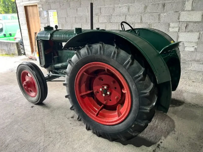 Wilsons Auctions - Vintage Fordson Tractor Auction - Auction Image 4