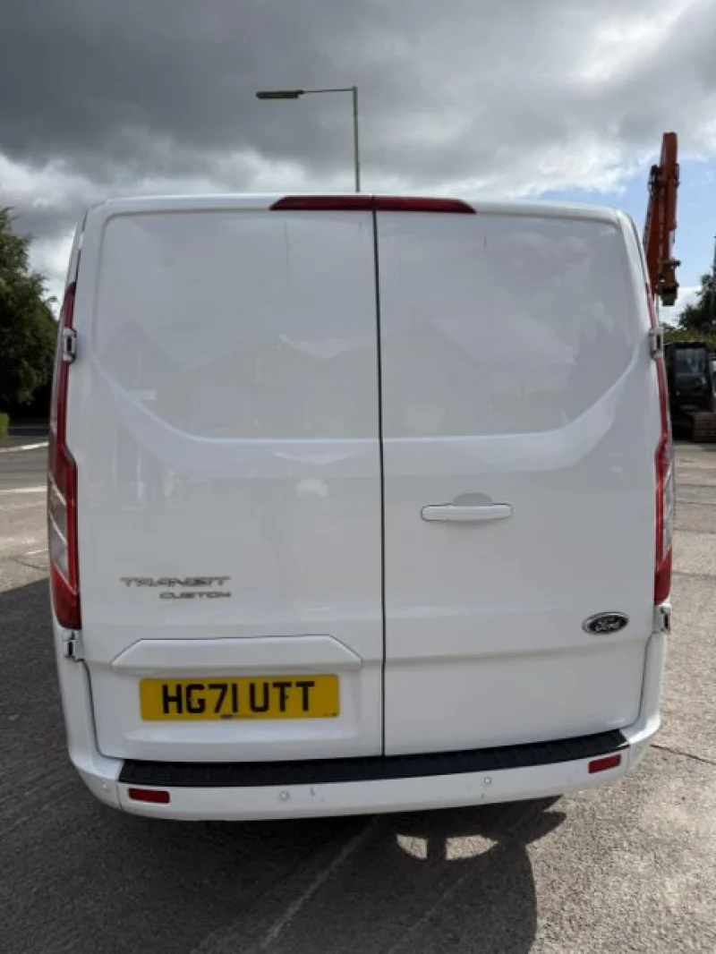 Gavel Auctioneers Ltd - 2022 Ford Transit Custom 300 Limited Panel Van at Auction - Auction Image 2