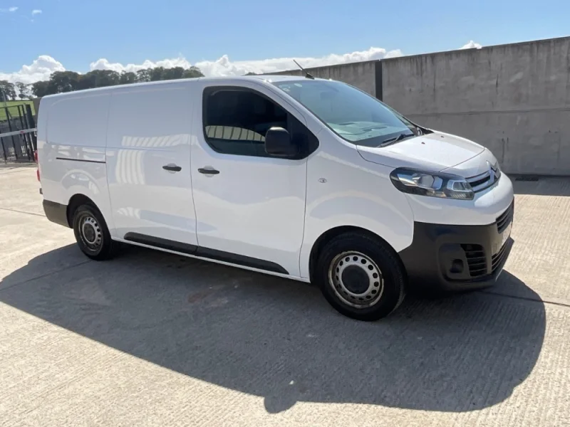 Mid Ulster Auctions Ltd - Online Auction: Vans, Cars, HGVs, Dropsides, Crew Cabs & Pickups - Auction Image 10