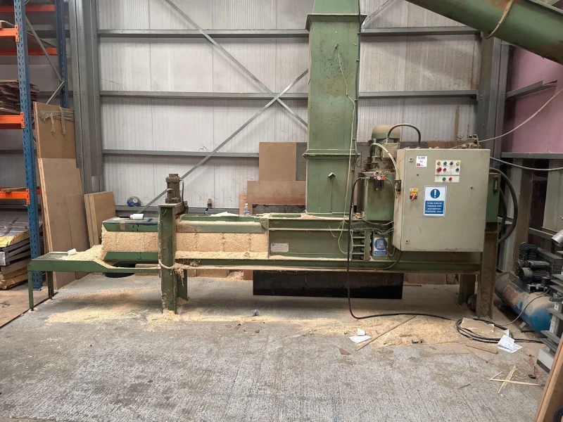 Lambert Smith Hampton - Contents of a Timber Merchants Yard & Workshop at Auction - Auction Image 3