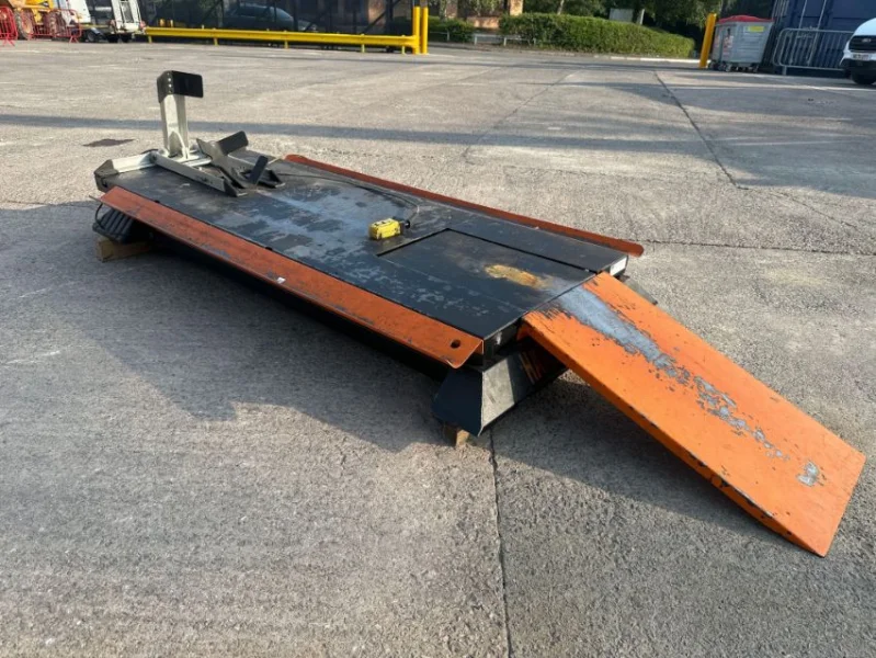 Gavel Auctioneers Ltd - Multiple High End Motorbike Maintenance, Servicing & MOT Garages at Auction - Auction Image 8