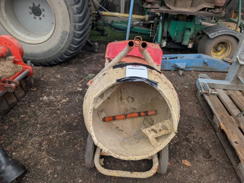 Middleton Barton Valuation - Equestrian, Farming & Grounds Keeping Equipment Auction - Auction Image 6