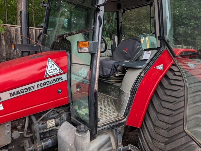 Middleton Barton Valuation - Equestrian, Farming & Grounds Keeping Equipment Auction - Auction Image 7