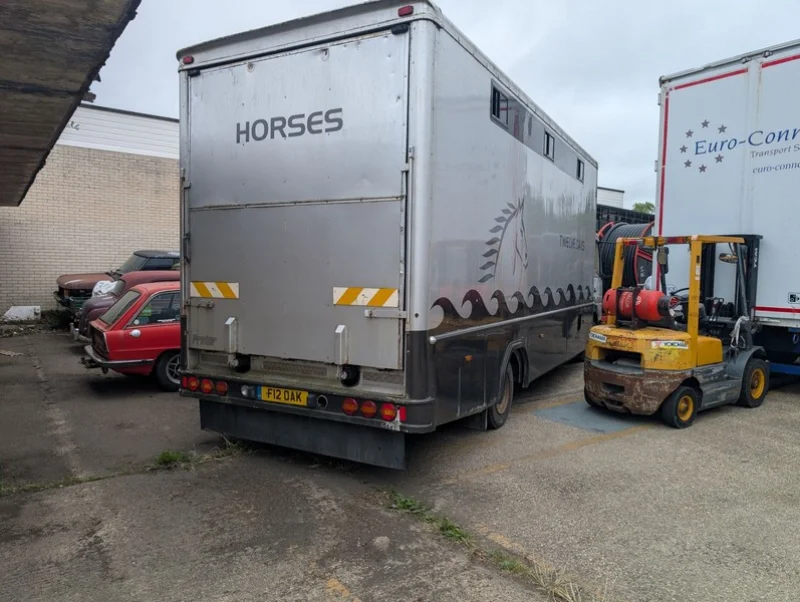 Middleton Barton Valuation - Equestrian, Farming & Grounds Keeping Equipment Auction - Auction Image 8