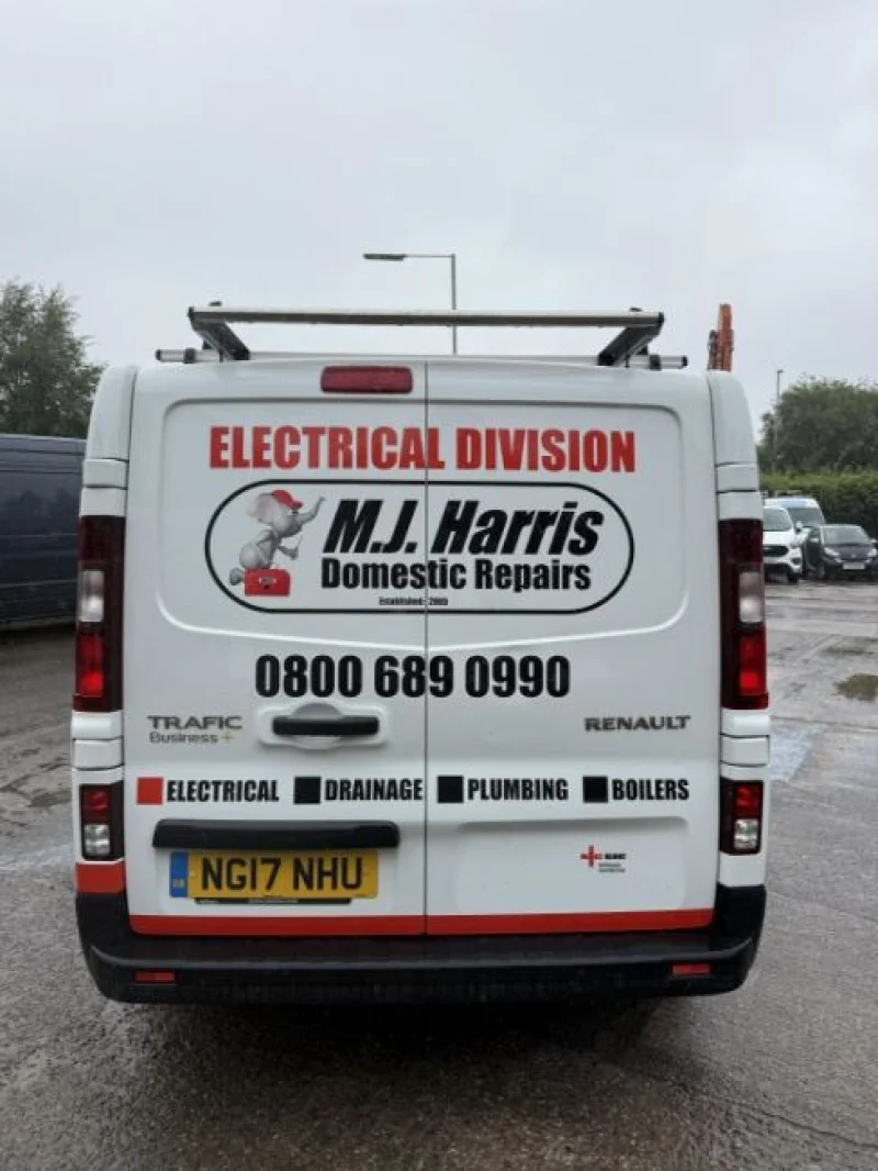 Gavel Auctioneers Ltd - Unreserved Online Auction - 2017 Renault Trafic SL29 Business & Energy Panel Van - Auction Image 3