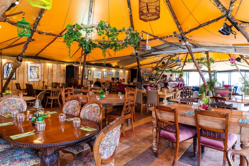 Lambert Smith Hampton - Southampton - Assets of a Country Inn with External Tipi Structure at Auction - Auction Image 2