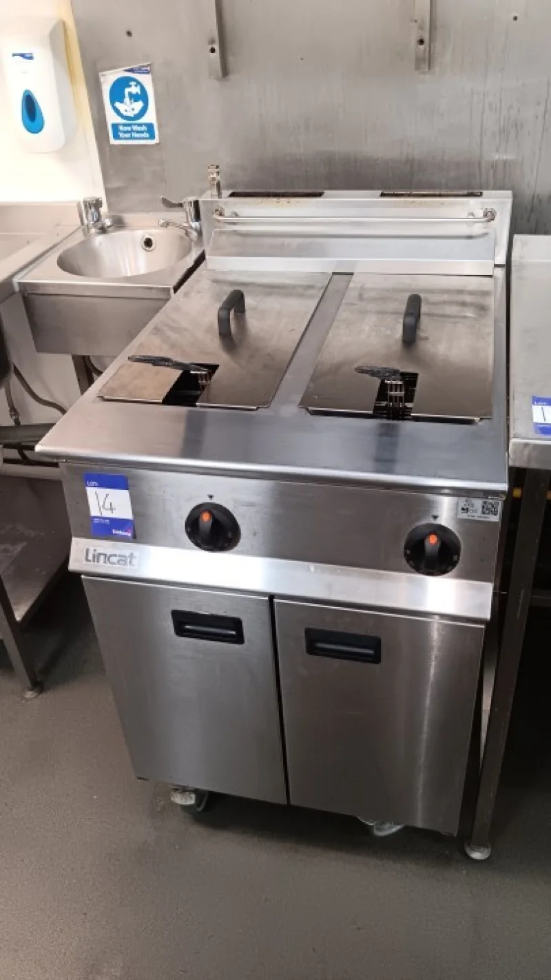 Eddisons - London - Assets of a Bistro to include God range of Commercial Catering and Bar Equipment and Designer Furniture & Furnishings at Auction - Auction Image 7