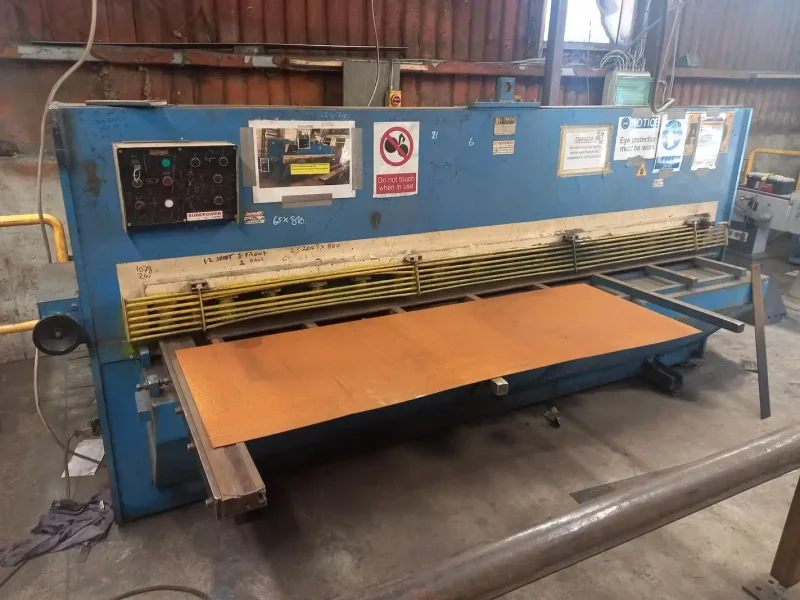 Wilsons Auctions - Dublin 22 - Engineering Equipment & Tools Auction - Auction Image 2