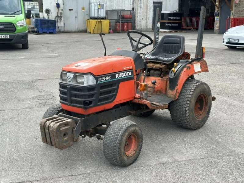 Gavel Auctioneers Ltd - Unreserved Online Auction - Kubota BX2200 Tractor - Auction Image 2