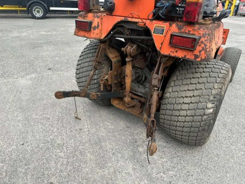 Gavel Auctioneers Ltd - Unreserved Online Auction - Kubota BX2200 Tractor - Auction Image 5