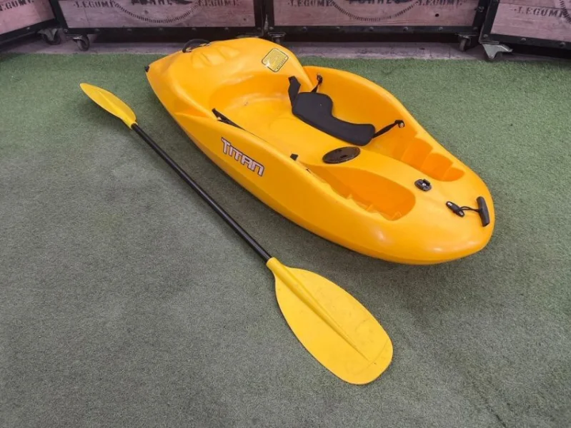 Gavel Auctioneers Ltd - Online Auction - Unused Finla Paddleboards, Kayaks, Change Robes, Clothing & Accessories - Auction Image 2