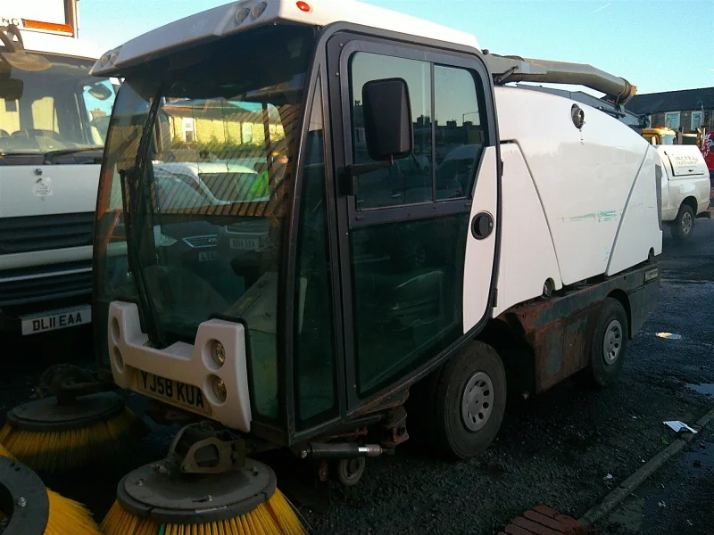 Burnley Auctioneers - Plant & Machinery, HGV's, Light Commercials, Cars & Tools available at Auction - Auction Image 8