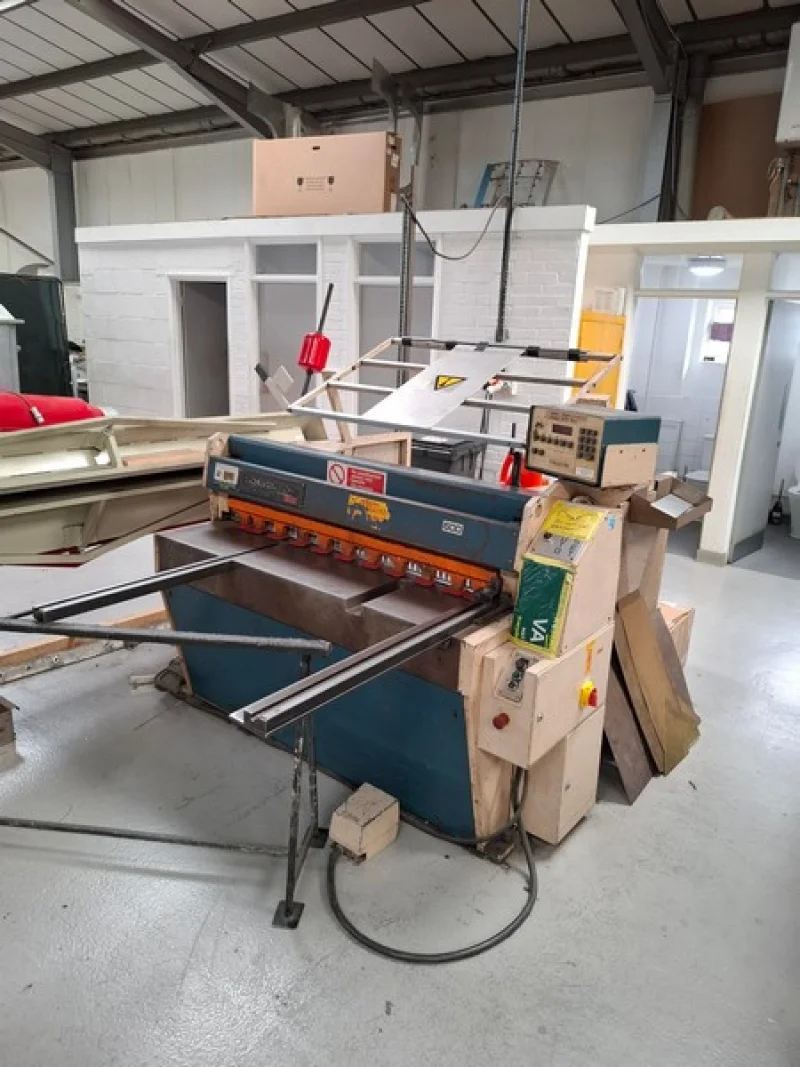 Lambert Smith Hampton - Collective Online Auction to include Metal Forming & Fabrication Equipment, Woodworking Equipment, Timber Stock & Kitchen Appliances - Auction Image 3