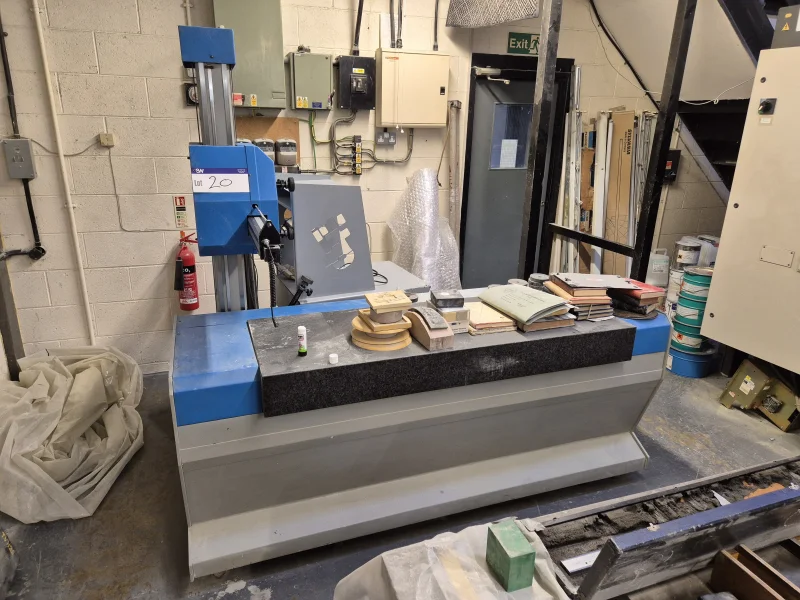 Sanderson Weatherall LLP - CNC & Traditional Machine Tools Co-ordinate Measuring Machines Associated Workshop Equipment at Auction - Auction Image 4