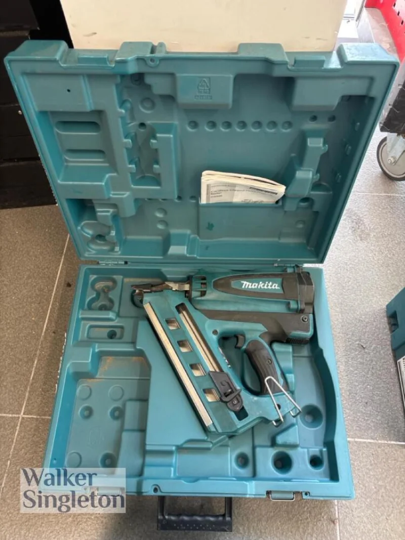 Walker Singleton - Packaging and Dispatch, Site Support & Maintenance Equipment Auction - Auction Image 9