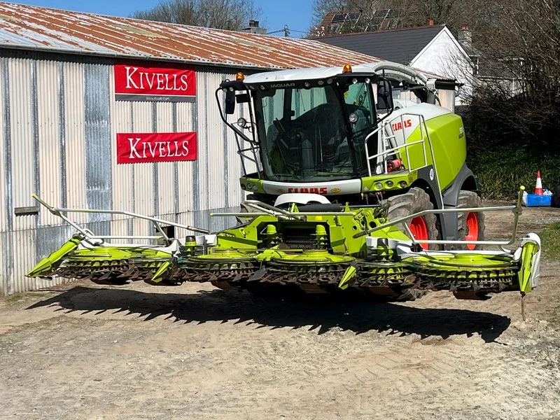 Kivells - On Farm Dispersal Auction of Forager, Tractors, Machinery, Implements & Effects - Auction Image 6
