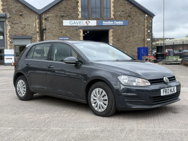 Gavel Auctioneers Ltd - 2013 Volkswagen Golf at Auction - Auction Image 2