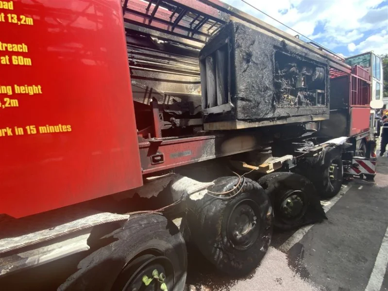 Gavel Auctioneers Ltd - Salvage 2019 Spierings AT6 Self Erecting Crane at Auction - Auction Image 4