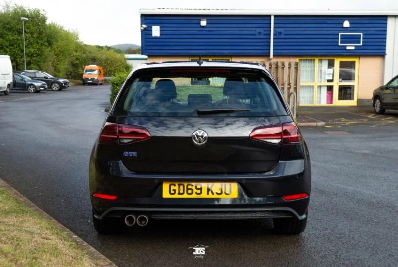 Gavel Auctioneers Ltd - 2020 Volkwagen Golf GTE at Auction - Auction Image 5