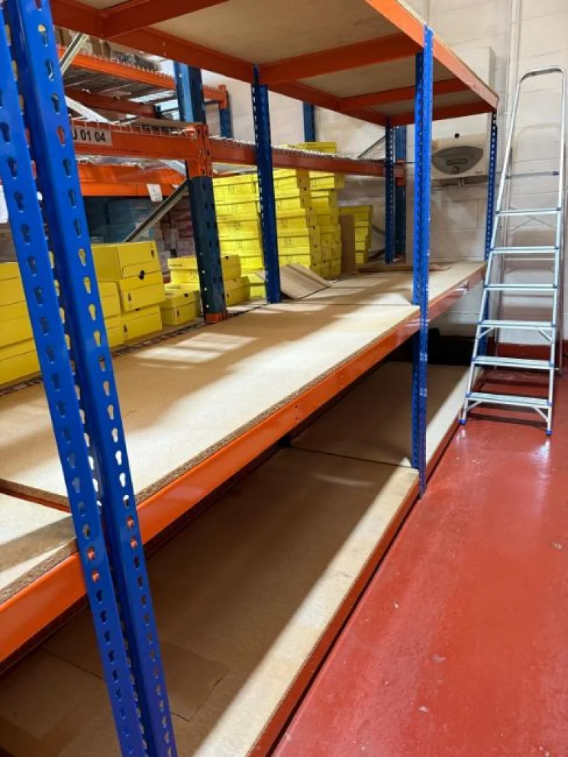 JPS Chartered Surveyors - One Lot Auction | Quantity of Heavy /Medium Duty Pallet Racking, Side Frames, Cross Beams, Wire Frames & Shelving - Auction Image 2