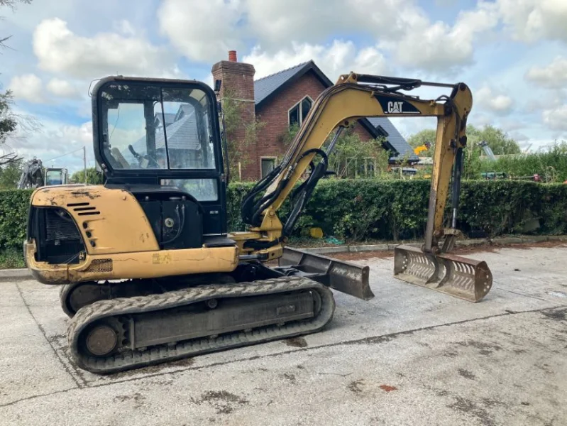 Gavel Auctioneers Ltd - Unreserved Online Auction - Stolen Recovered 2022 Cat 304.5 Cabbed Excavator - Auction Image 3