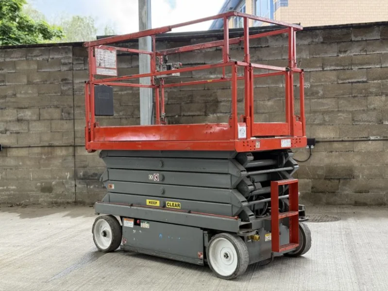 Gavel Auctioneers Ltd - 2 Skyjack Scissor Lifts at Auction - Auction Image 3