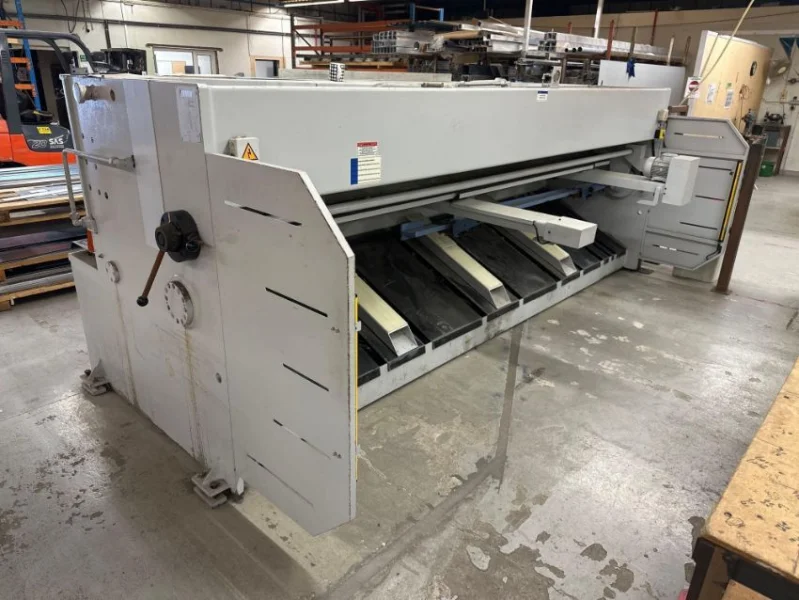 Gavel Auctioneers Ltd - 2011 Ermak HGS-A 4100x6 Guillotine Shear at Auction - Auction Image 5