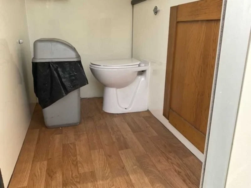 Gavel Auctioneers Ltd - Salvage Robin 333 Toilet Unit Trailer - Auction Image 5