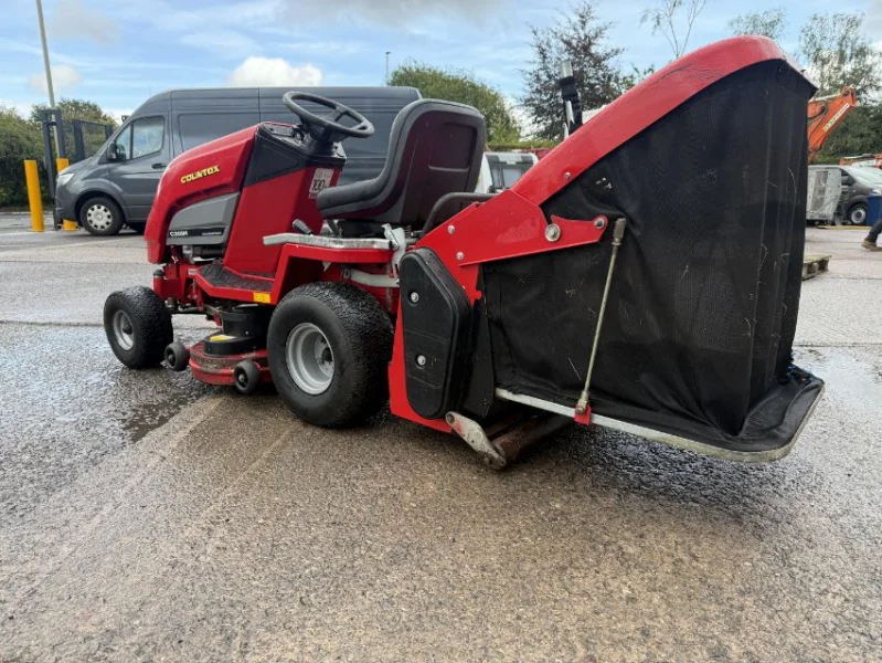 Gavel Auctioneers Ltd - Countax C300H Ride-on Mower at Auction - Auction Image 1