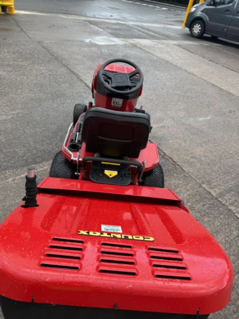 Gavel Auctioneers Ltd - Countax C300H Ride-on Mower at Auction - Auction Image 6