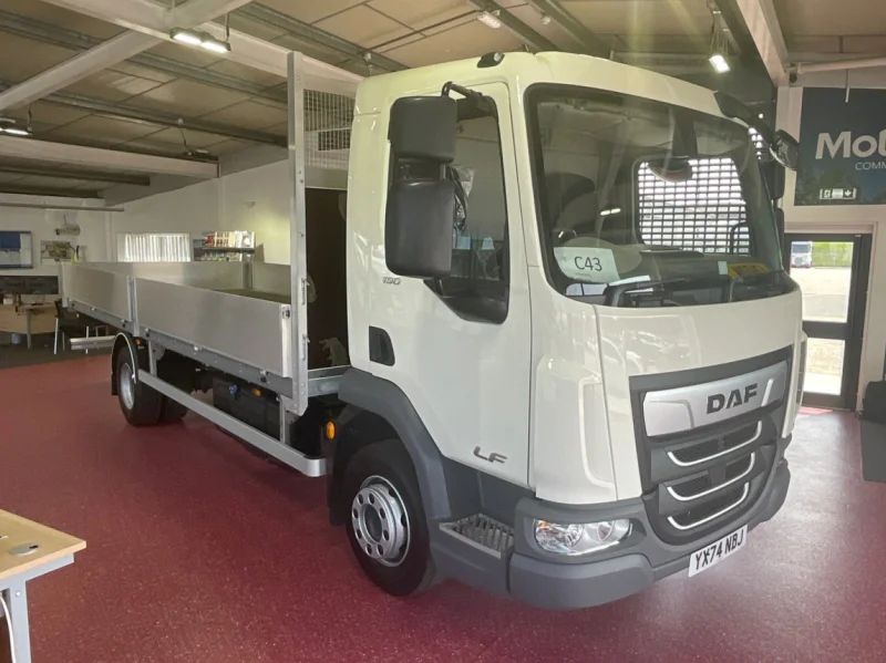 BPI Auctions - New & Pre-Registered DAF Truck Auction to include Curtain Sider, Drop Side, Tipper, Box & Skip Lorries - Auction Image 5
