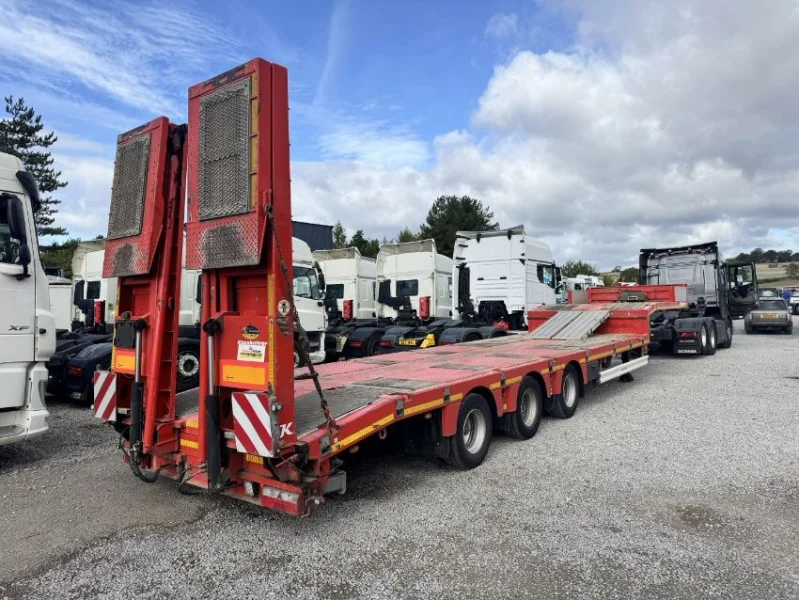 Gavel Auctioneers Ltd - Unreserved Online Auction - 2022 Kassbohrer Tri-Axle Stepframe Lowloader Trailer - Auction Image 4