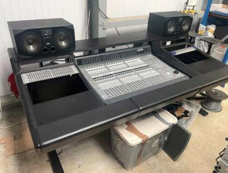 Peaker Pattinson (Auctioneers) Ltd - Telecoms Test and Measurement, Broadcast & Studio, Electronic Test Equipment and more at Auction - Auction Image 1