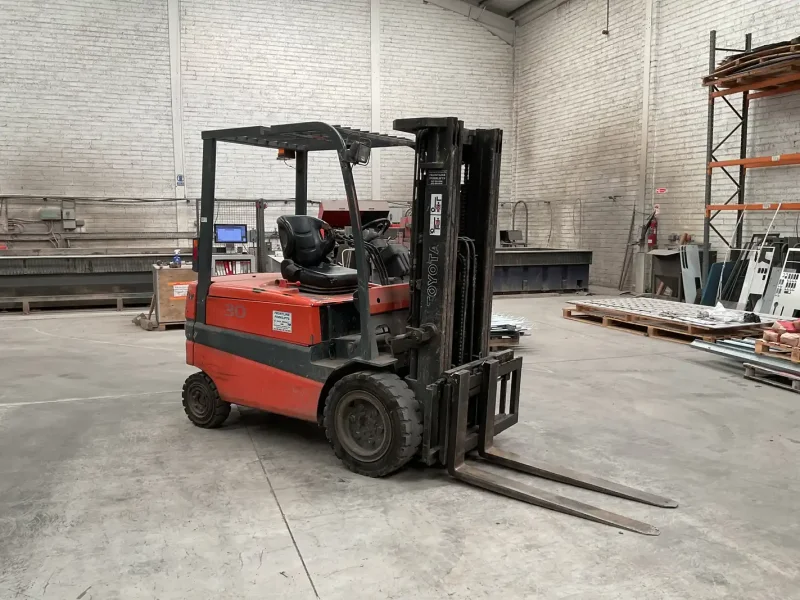 Wilsons Auctions - Dublin 22 - Retirement Auction on behalf of Waterjet Creations - Auction Image 1
