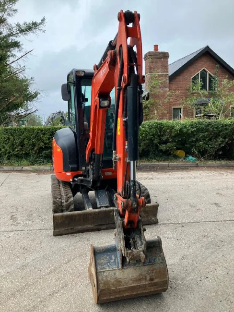 Gavel Auctioneers Ltd - Stolen Recovered 2024 Kubota U27-4 Cabbed Excavator at Auction - Auction Image 3