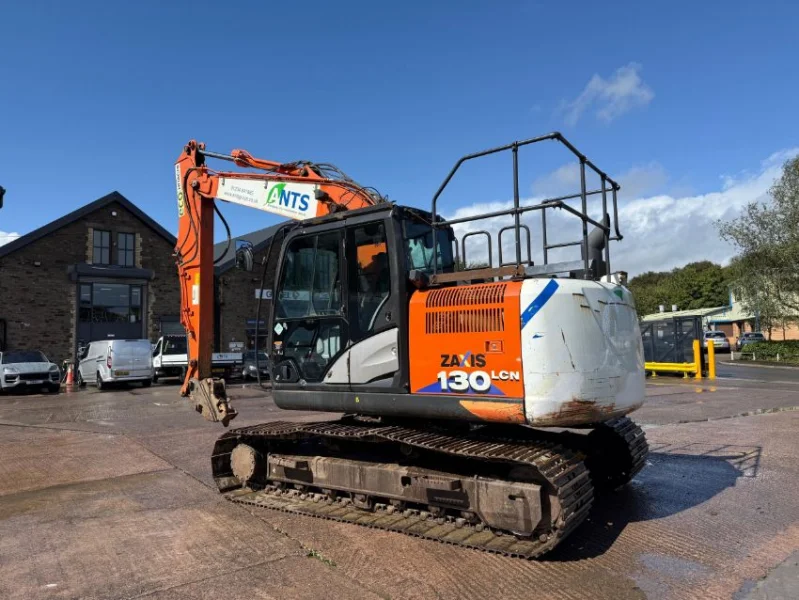 Gavel Auctioneers Ltd - 2019 Hitachi ZX130LCN-6 Tracked Excavator at Auction - Auction Image 4