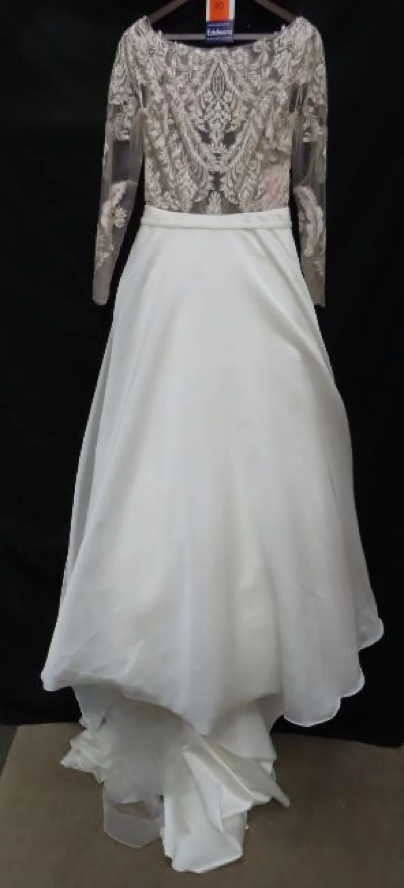 Eddisons - Scunthorpe - Online Auction Remaining Lots of a Luxury Bridalwear from Butterfly Bridal Boutique, Oxfordshire to include Designer Gowns and Wedding Dresses - Auction Image 2