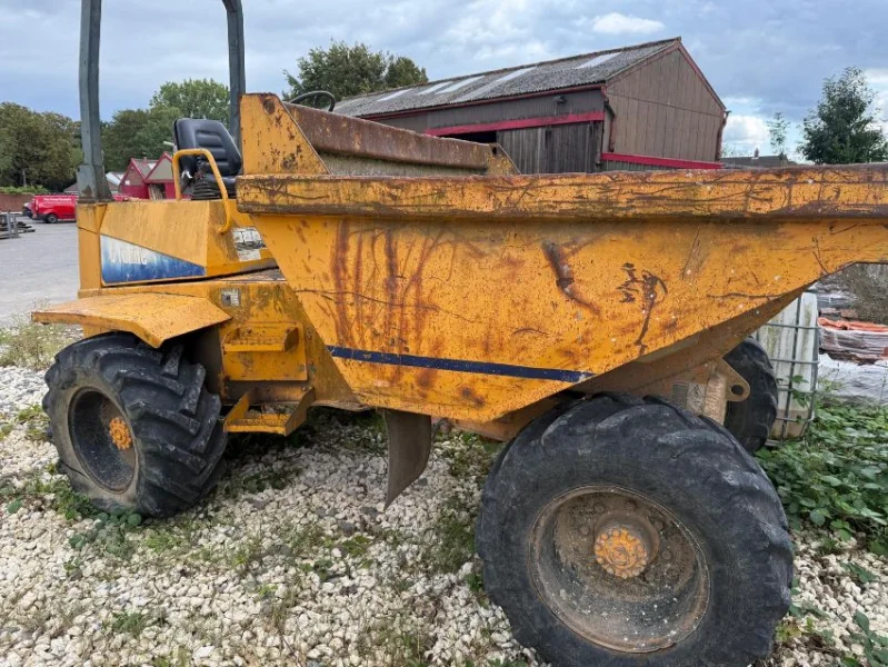 Eddisons - Scunthorpe - The Assets of a Construction Company at Auction - Auction Image 1