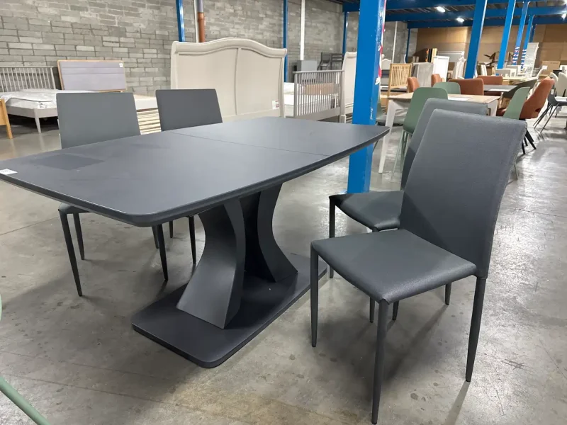 Wilsons Auctions - Dublin 22 - Showroom Home Furniture Auction - Auction Image 2