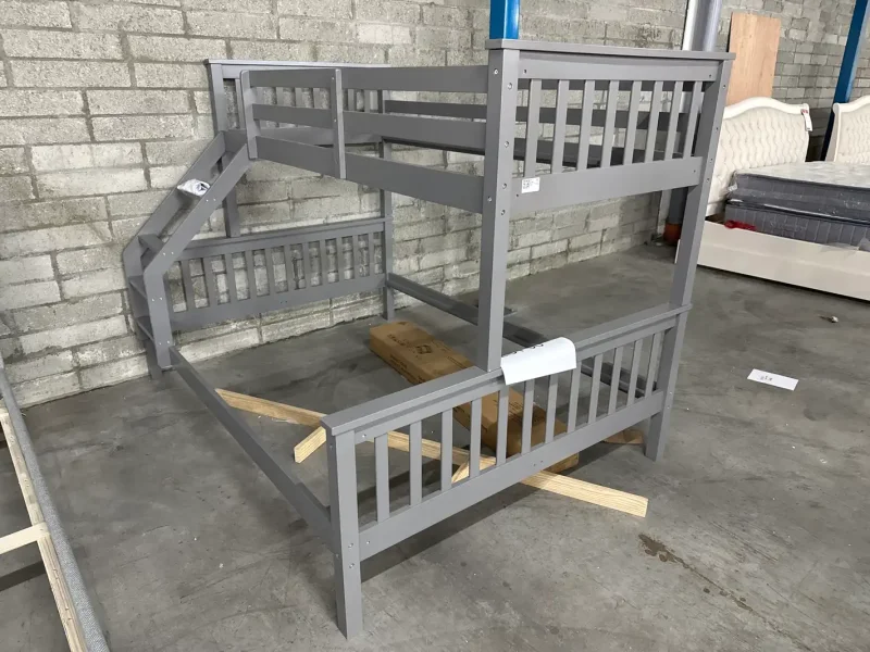 Wilsons Auctions - Dublin 22 - Showroom Home Furniture Auction - Auction Image 5