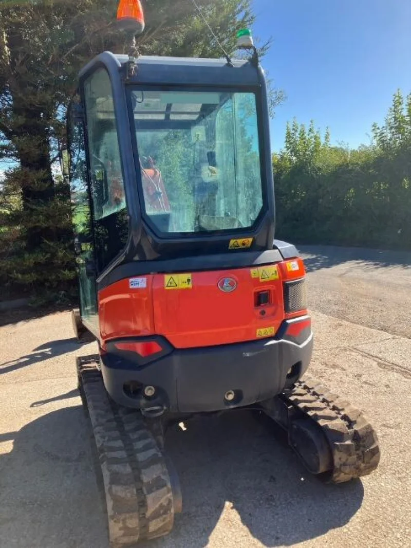 Gavel Auctioneers Ltd - Stolen Recovered 2021 Kubota U27-4 Cabbed Excavator Auction c/w Quick Hitch and Ditching Bucket, 1.937.5 - Auction Image 2