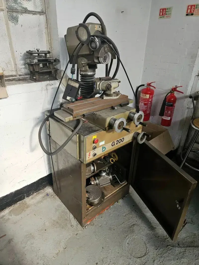 John Pye Auctions - Machinery & Contents from an Automotive Workshop at Auction - Auction Image 5