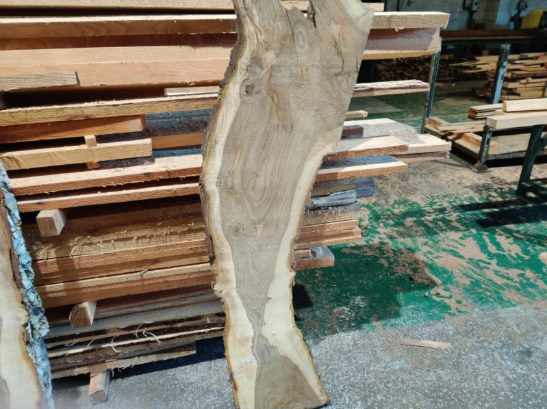 BPI Auctions - Live Edge Timber Slabs to include Sapele, Pippy English Oak, Walnut, Coin / Cookie Slabs, Yew, Sycamore & more at Auction - Auction Image 1