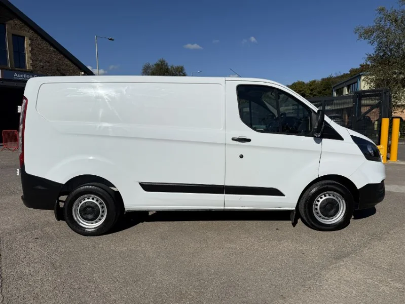 Gavel Auctioneers Ltd - 2019 Ford Transit Custom Base Panel Van Auction - Auction Image 2