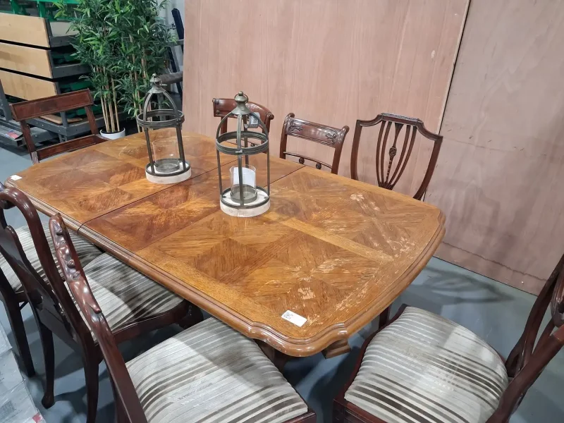 Wilsons Auctions - Furniture & Bathroom Clearance Auction - Auction Image 1